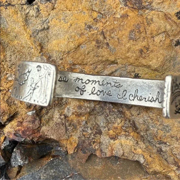 Sundance Silver “Jes Maharry” Bracelet with Engraved Design - Picture 2 of 6